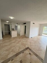 15221 SW 80th St in Miami, FL - Building Photo - Building Photo