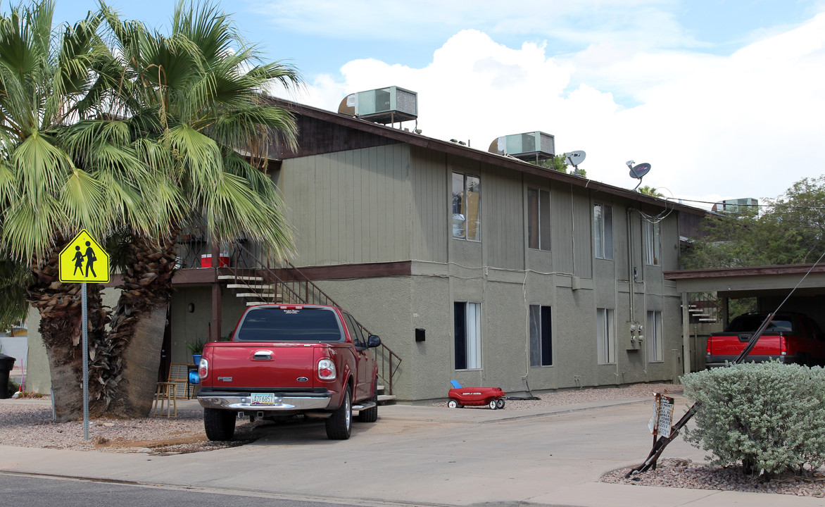 851 S Horne in Mesa, AZ - Building Photo