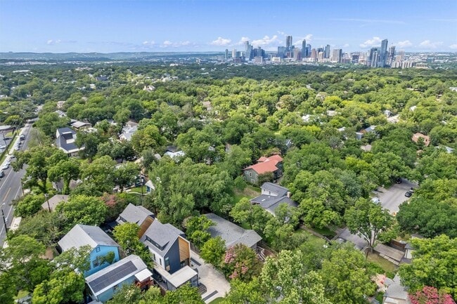 2116 Glendale Pl in Austin, TX - Building Photo - Building Photo