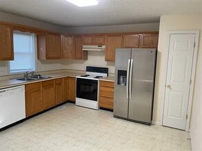 305 Seventh Ave in Luray, VA - Building Photo - Building Photo