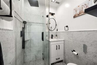 2935 Live Oak St in Walnut Park, CA - Foto de edificio - Building Photo