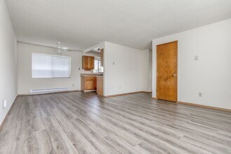 3335 Addy St in Washougal, WA - Building Photo - Building Photo
