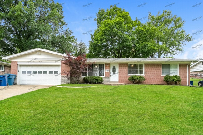 property at 2433 Chartom Mar