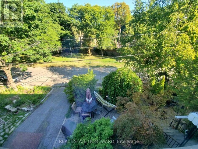 21 Love Crescent in Toronto, ON - Building Photo - Building Photo
