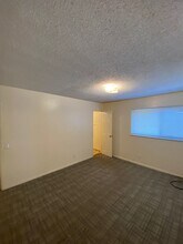 6679 Del Playa Dr in Isla Vista, CA - Building Photo - Building Photo