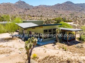 8629 Willow Ln in Joshua Tree, CA - Building Photo - Building Photo