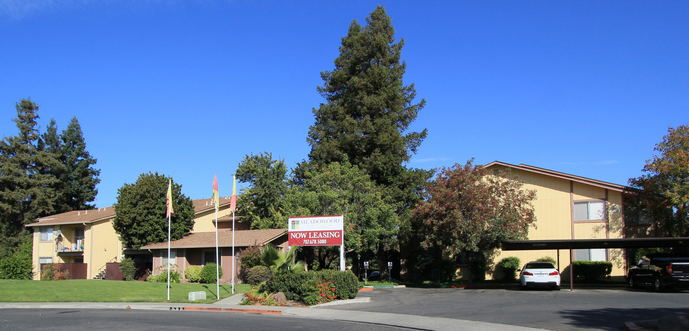 Meadowood Village Apartments in Dixon, CA - Building Photo