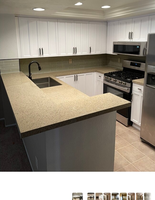9916 Scripps Westview Wy in San Diego, CA - Building Photo - Building Photo