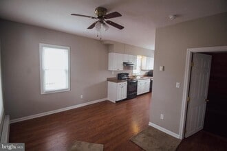 234 E Linden St in Kennett Square, PA - Building Photo - Building Photo