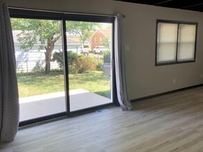 2413 S 22nd Ave in Broadview, IL - Building Photo - Building Photo