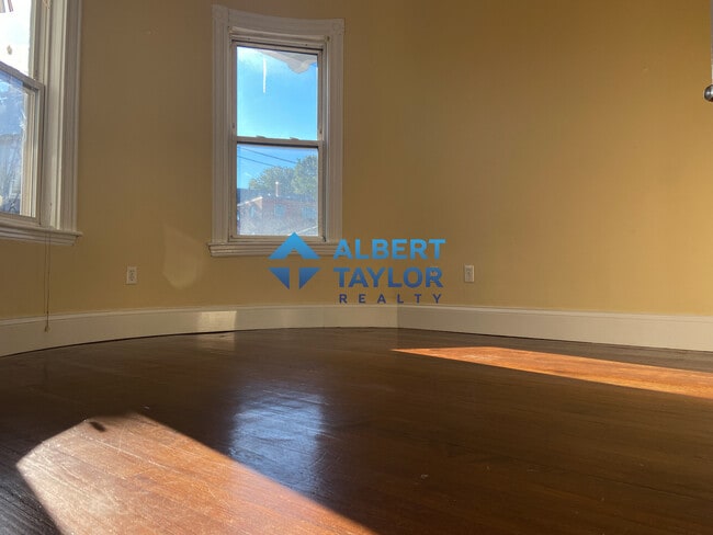 19 Parker Hill Ave, Unit 1