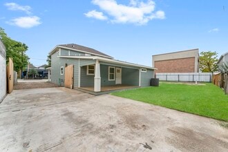 1507 N Durham Dr in Houston, TX - Building Photo - Building Photo