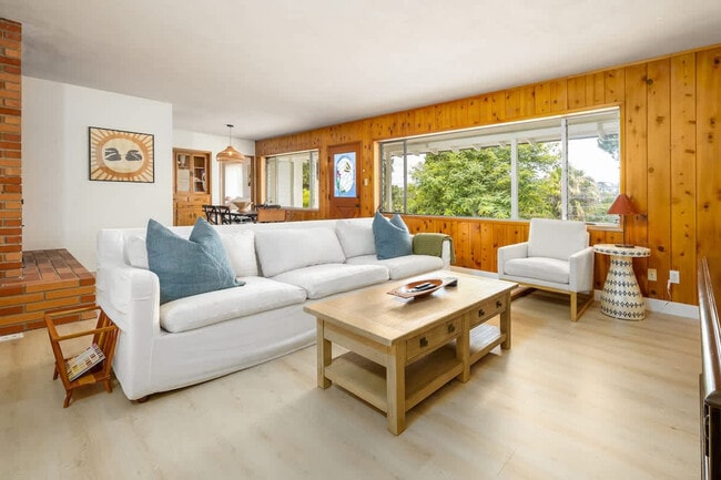 4000 Highland Dr