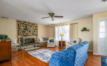 44 Pocahantos Dr in Earleville, MD - Building Photo - Building Photo