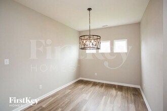671 Springdale Ln in Greenfield, IN - Building Photo - Building Photo