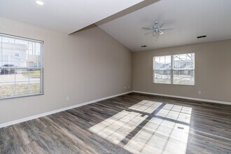 3501-3503-3503 Marquis Ct in Columbia, MO - Building Photo - Building Photo