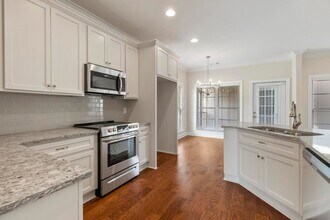 1642 Academy Dr in Auburn, AL - Building Photo - Building Photo