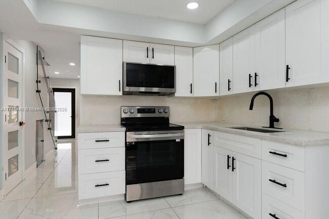 property at 5431 W 22nd Ct