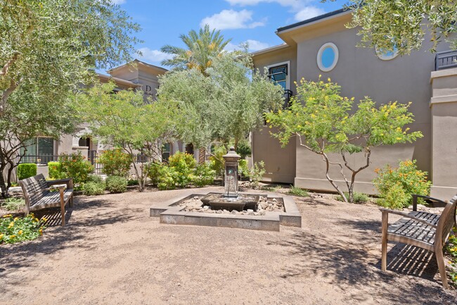 6565 E Thomas Rd, Unit 1123 Q in Scottsdale, AZ - Building Photo - Building Photo