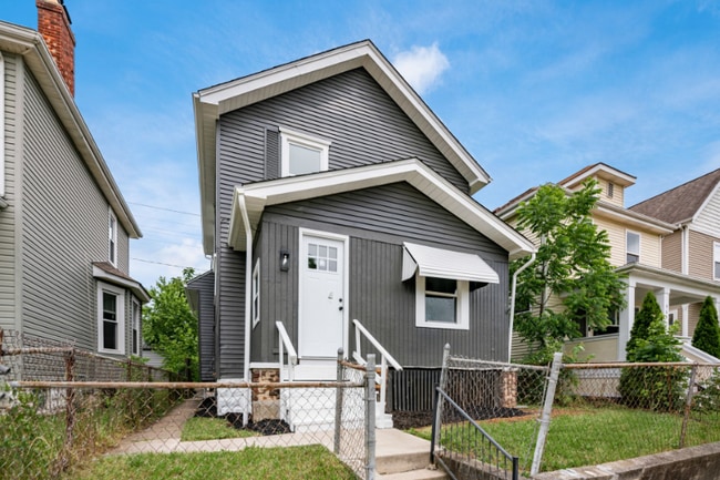 960 Carpenter St in Columbus, OH - Foto de edificio - Building Photo