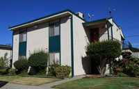 Grand Ave Villa in Sacramento, CA - Foto de edificio - Building Photo