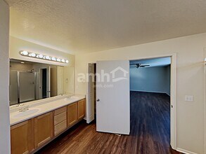 4936 Perth St in Denver, CO - Building Photo - Building Photo
