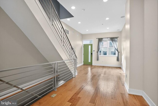 419 Emily St in Philadelphia, PA - Building Photo - Building Photo