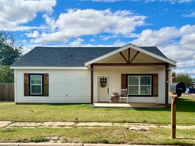 1500 Ave M in Anson, TX - Building Photo