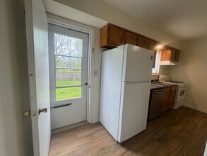 114 Wildwood Dr in Parkersburg, WV - Building Photo - Building Photo