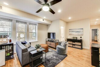 6812 N Wayne Ave in Chicago, IL - Building Photo - Building Photo