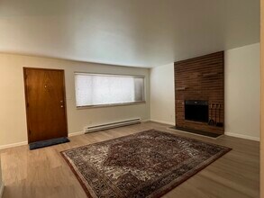 2845 21st Ave W, Unit 1 in Seattle, WA - Building Photo - Building Photo