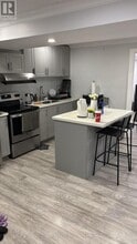 41 Edinburgh Dr in Brampton, ON - Building Photo - Building Photo