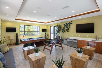 Brio in Walnut Creek, CA - Foto de edificio - Building Photo