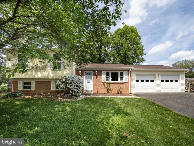 13517 Winterspoon Ln in Germantown, MD - Building Photo - Building Photo