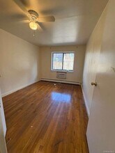 34-53-53 106th St, Unit 1 in Queens, NY - Foto de edificio - Building Photo