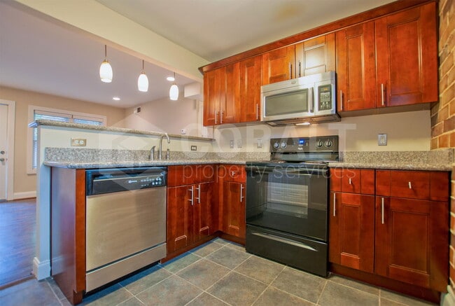 property at 626 Irwin St NE