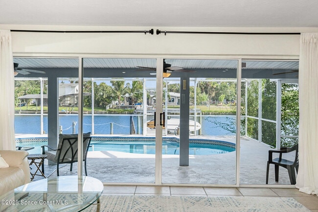 426 S Neptune Dr in Satellite Beach, FL - Building Photo - Building Photo