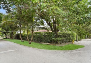 2441 Swanson Ave in Miami, FL - Building Photo - Building Photo