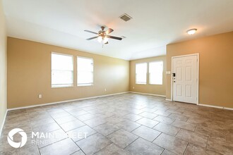 1919 Tulia St in Lancaster, TX - Building Photo - Building Photo