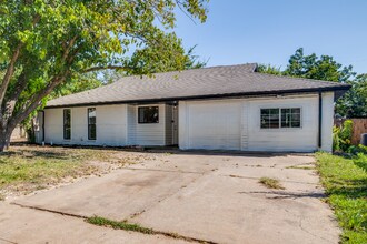 1622 Hillwood Dr in Mesquite, TX - Building Photo - Building Photo