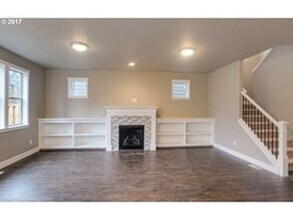17923 SW Meadowbrook Way in Beaverton, OR - Building Photo - Building Photo