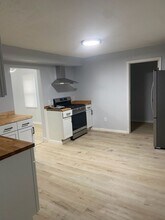 4093 E 66th St in Cleveland, OH - Building Photo - Building Photo