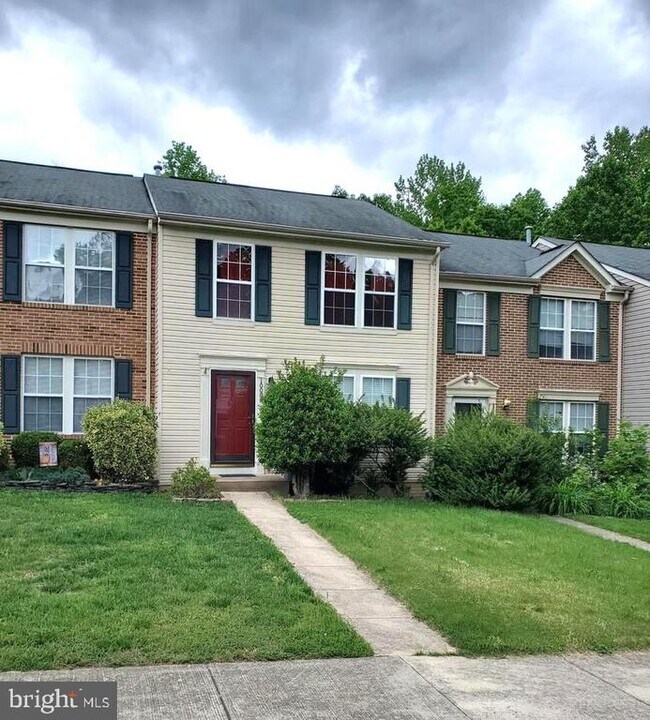 10008 Grass Market Ct in Fredericksburg, VA - Building Photo - Building Photo
