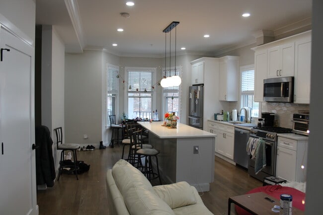 149 Foster St, Unit 1