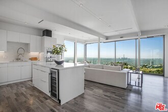 8506 Magnolia Dr in Los Angeles, CA - Building Photo - Building Photo