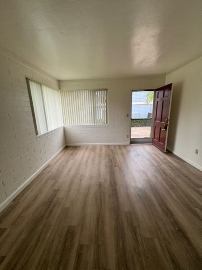 property at 1436 Oliver Ave