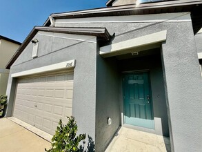 1036 Royal Empress Dr in Ruskin, FL - Building Photo - Building Photo