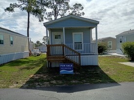 6 Anita Dr in Lake Placid, FL - Building Photo