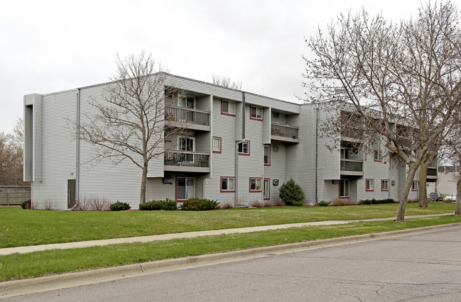 Cedar Crest Apartments