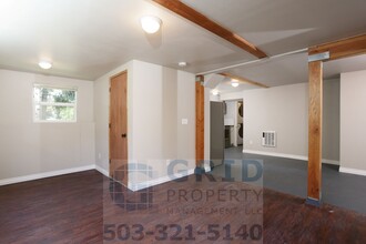 3431 NE 92nd Ave-Unit -B in Portland, OR - Building Photo - Building Photo